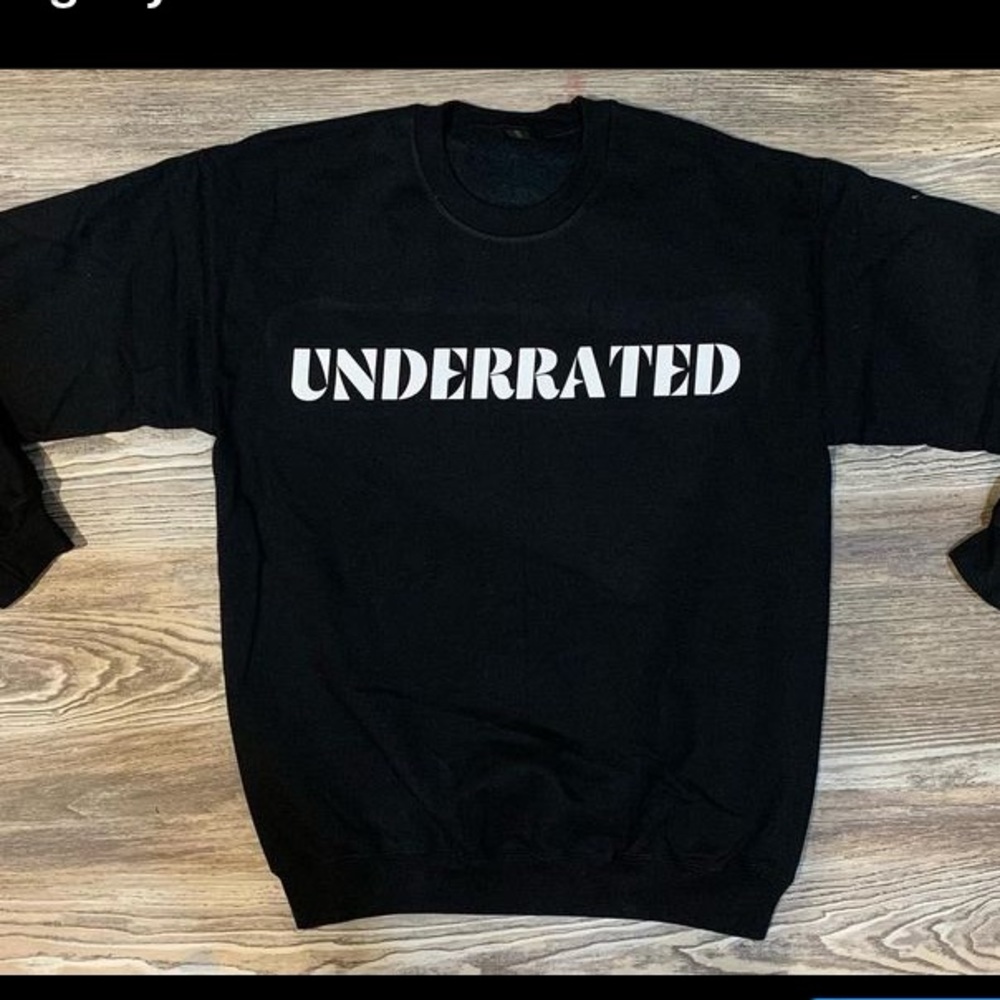 Underrated crew neck